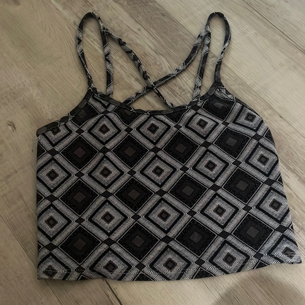 Forever 21 Black and Grey Crop Top (Size Small)